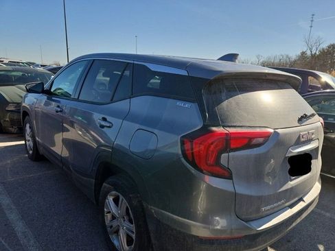 Used 2020 GMC Terrain SLE image 2