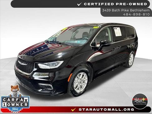 Used 2024 Chrysler Pacifica Touring-L FWD image 1
