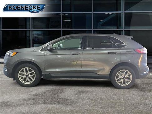 Certified 2022 Ford Edge SEL w/ Convenience Package AWD/4WD image 2