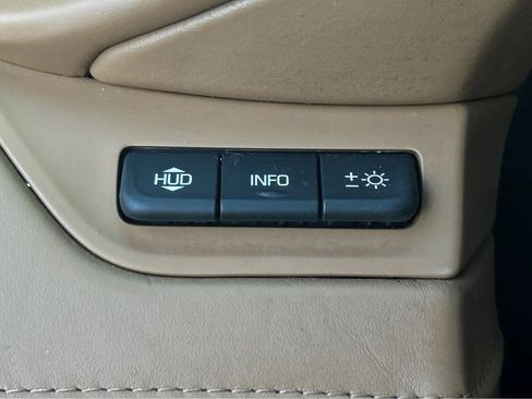 Used 2016 Cadillac Escalade 2WD image 43
