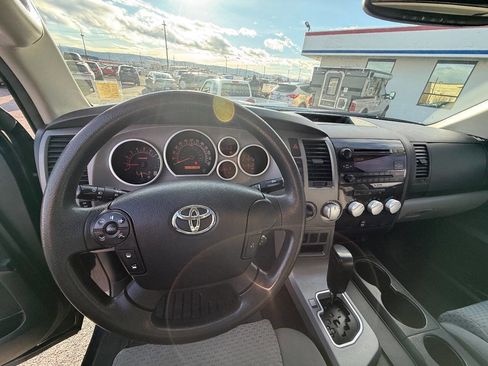 Used 2012 Toyota Tundra 4x4 CrewMax image 16