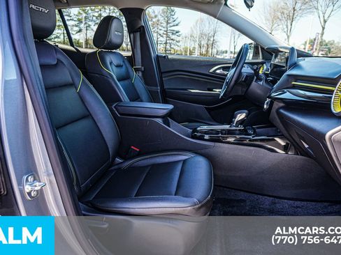 Used 2024 Chevrolet Trax ACTIV w/ Driver Confidence Package image 24