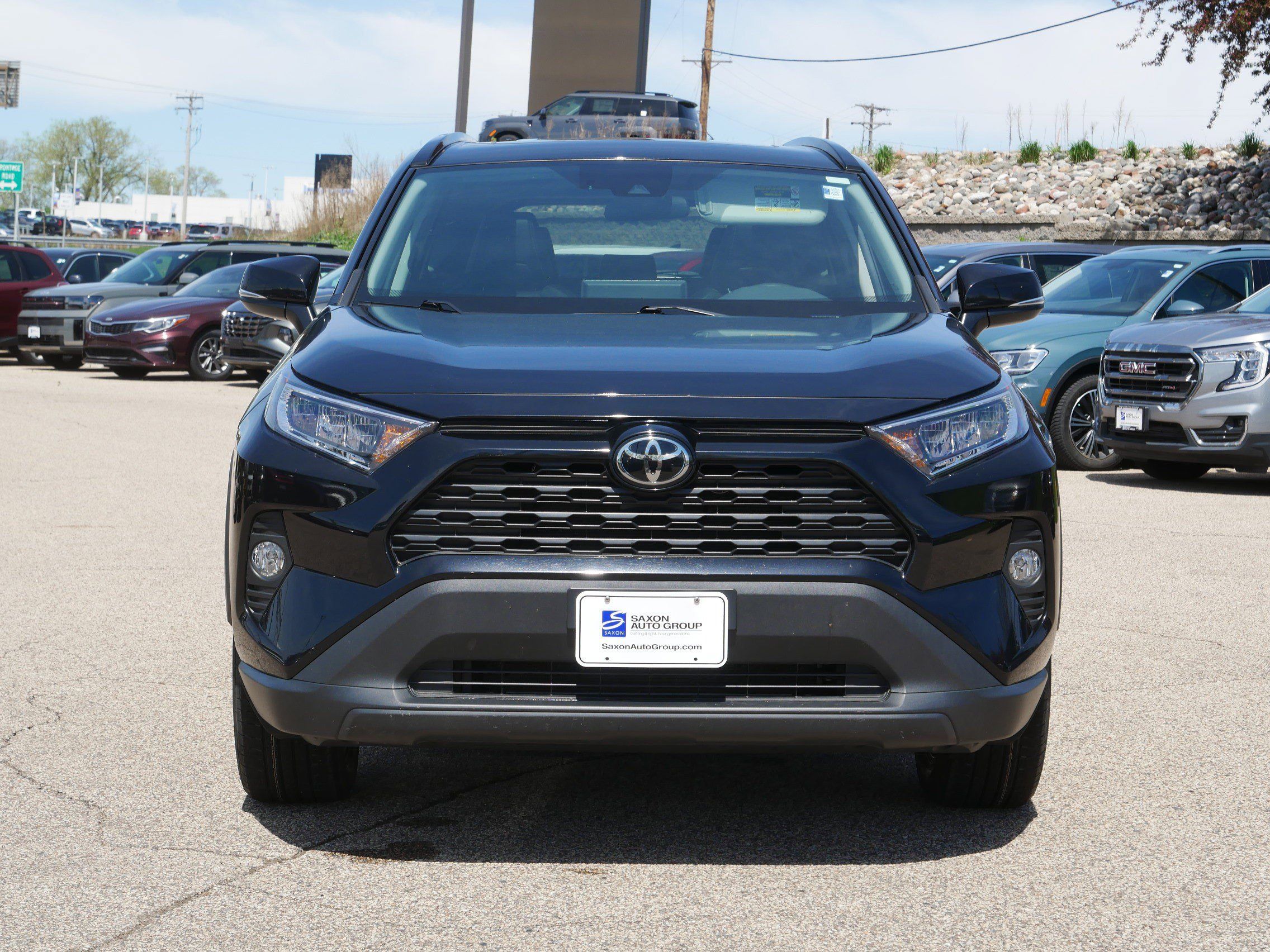 Used 2021 Toyota RAV4 XLE Premium AWD/4WD image 3