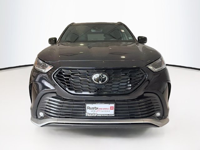 Certified 2026 Toyota Highlander XSE AWD/4WD image 2