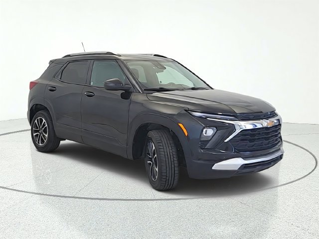 Used 2025 Chevrolet TrailBlazer LT AWD/4WD image 8