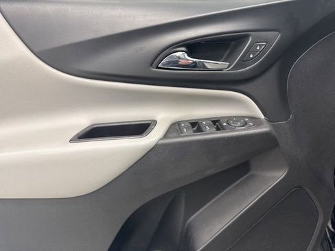 Used 2020 Chevrolet Equinox LT image 9