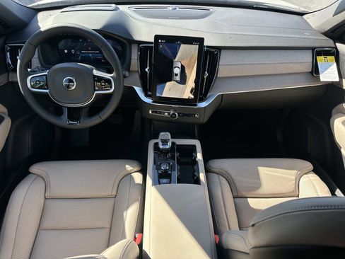 New 2026 Volvo XC90 B6 Ultra w/ Protection Package image 7