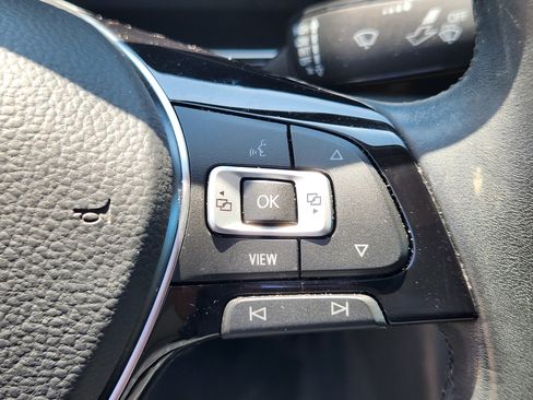 Used 2019 Volkswagen Jetta SEL w/ Cold Weather Package FWD image 24