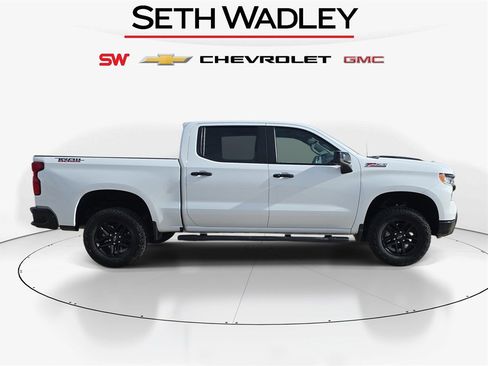 Used 2024 Chevrolet Silverado 1500 LT Trail Boss w/ Protection Package image 5