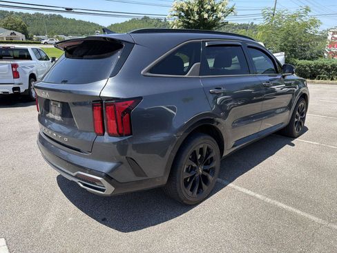 Used 2022 Kia Sorento SX FWD image 4