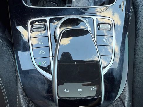 Used 2017 Mercedes-Benz E 300 image 39