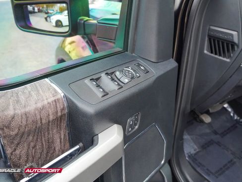 Used 2019 Ford F450 Lariat image 17