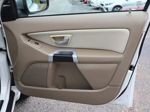 Used 2014 Volvo XC90 3.2 FWD image 16