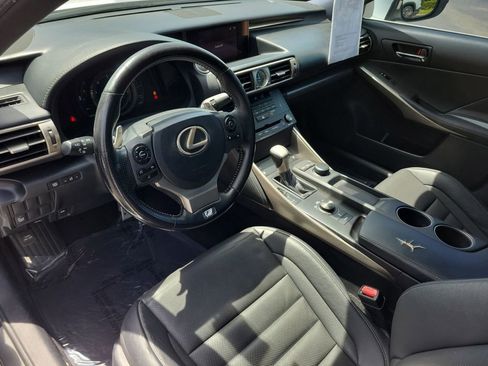 Used 2016 Lexus IS 200t RWD image 21