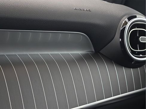 New 2026 Mercedes-Benz GLC 300 image 21