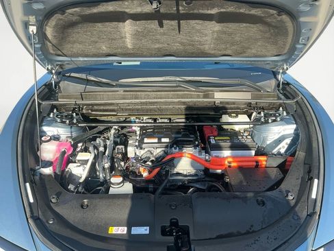 Used 2023 Lexus RZ 450e Premium w/ Technology Package image 18