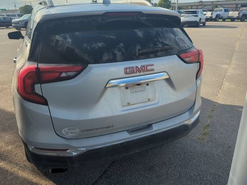 Used 2020 GMC Terrain SLT w/ Preferred Package FWD image 5