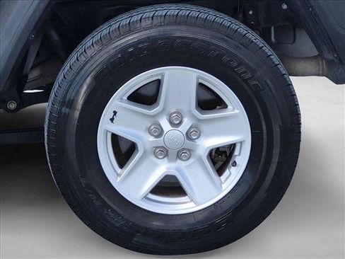 Used 2020 Jeep Gladiator Sport w/ Quick Order Package 24S AWD/4WD image 23