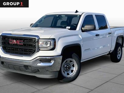 Used 2018 GMC Sierra 1500 2WD Crew Cab w/ Sierra Convenience Package