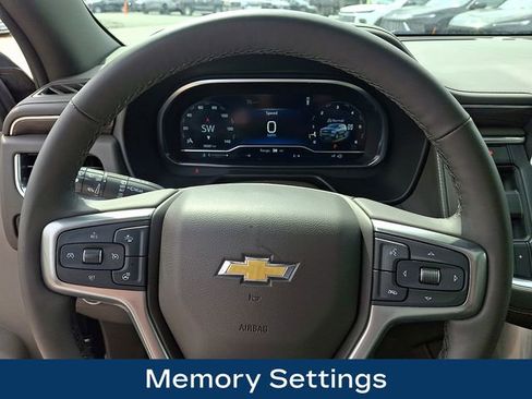 Used 2024 Chevrolet Tahoe LT w/ Luxury Package image 4