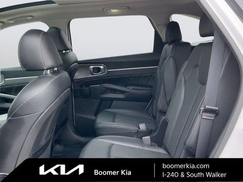 Certified 2022 Kia Sorento SX AWD/4WD image 13