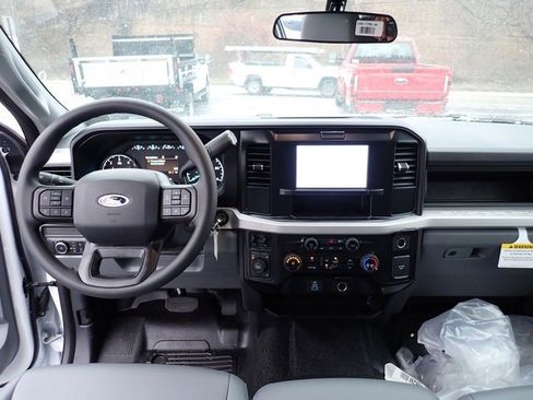 New 2025 Ford F350 XL w/ XL Chrome Package image 16