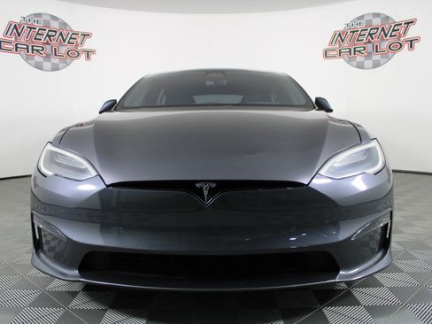 Used 2021 Tesla Model S Plaid image 2