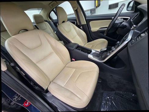 Used 2013 Volvo S60 T5 FWD image 20