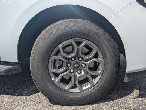 Used 2025 Ford Expedition Active RWD image 10
