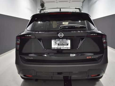 New 2026 Nissan Kicks SR w/ SR Premium Package image 9