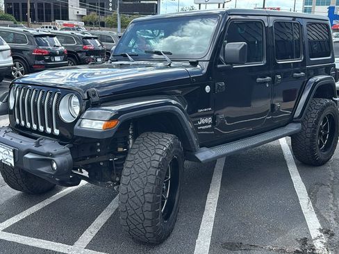 Used 2020 Jeep Wrangler Unlimited Sahara AWD/4WD image 7
