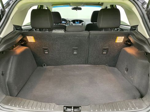 Used 2017 Ford Focus SE image 27