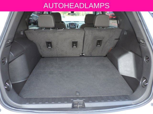 Used 2022 Chevrolet Equinox LS w/ LS Convenience Package FWD image 12