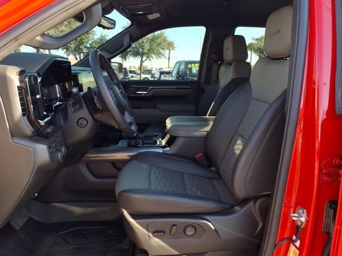 Used 2026 Chevrolet Silverado 1500 ZR2 w/ LPO, Dark Essentials Package image 15