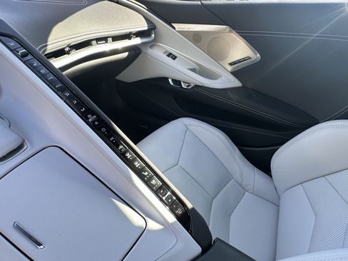 Used 2024 Chevrolet Corvette Stingray Preferred Conv w/ Battery Protection Package image 29