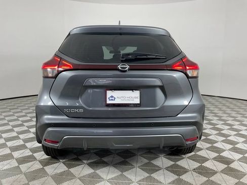 Used 2024 Nissan Kicks S FWD image 6