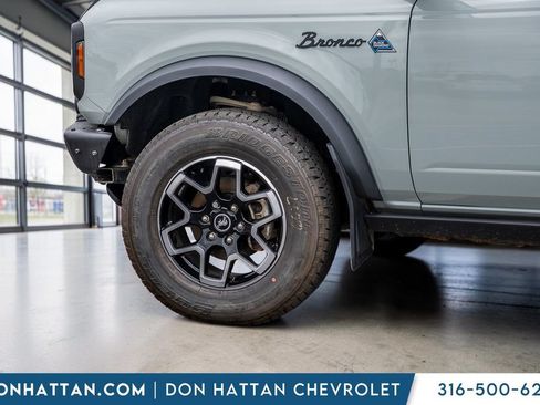 Used 2022 Ford Bronco Black Diamond AWD/4WD image 37