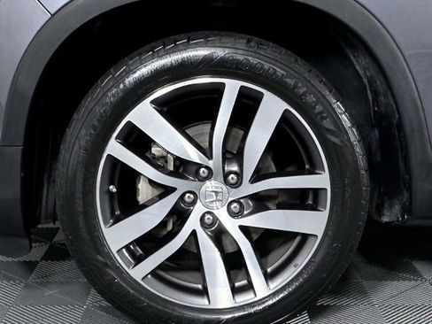 Used 2016 Honda Pilot Touring image 13