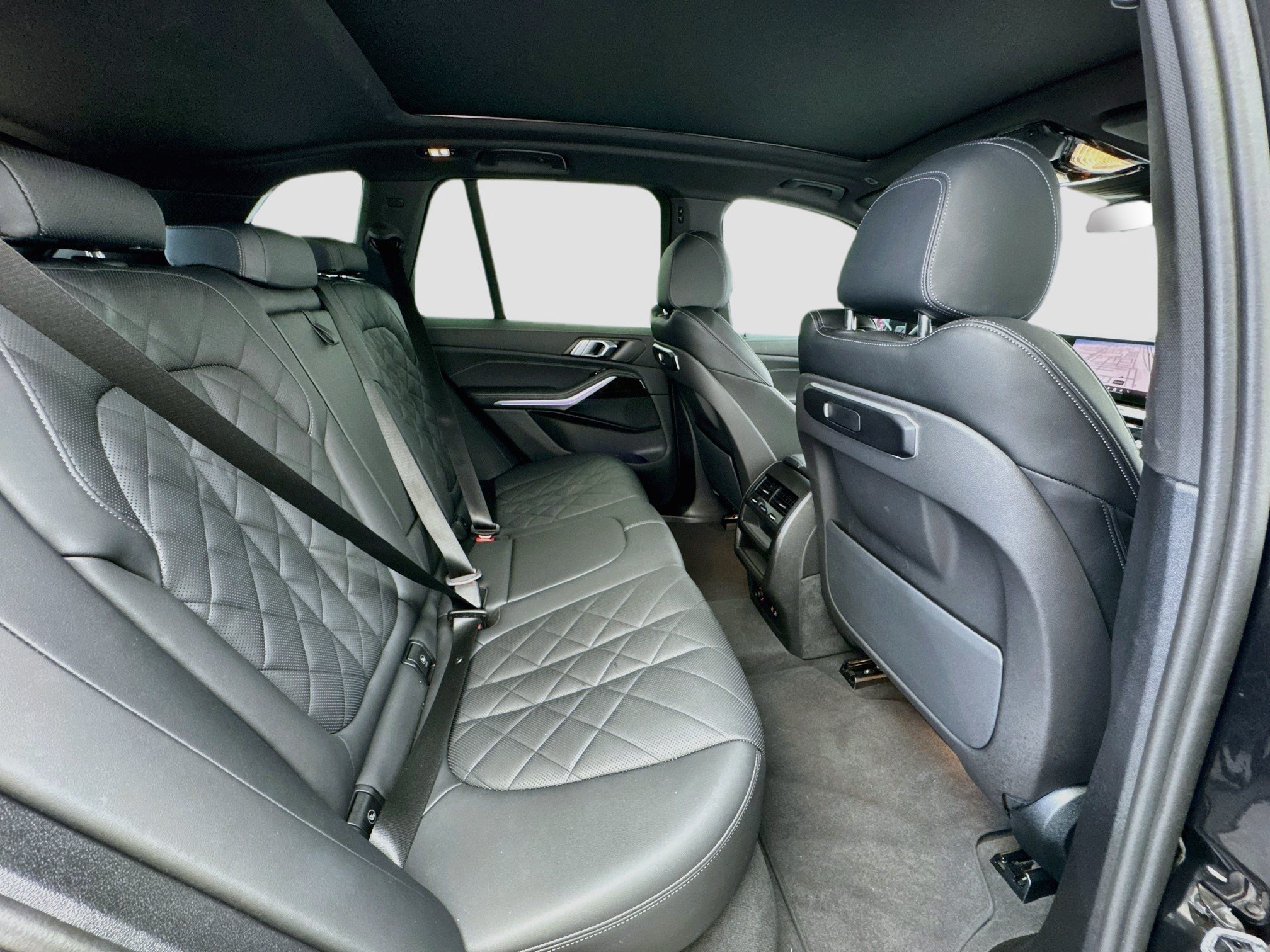 Used 2024 BMW X5 sDrive40i w/ Parking Assistance Package RWD image 19