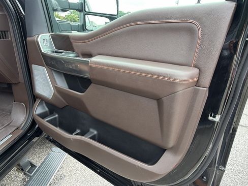Used 2024 Ford F250 King Ranch w/ Chrome Package AWD/4WD image 19