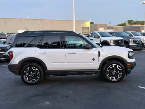 Used 2023 Ford Bronco Sport Outer Banks AWD/4WD image 3