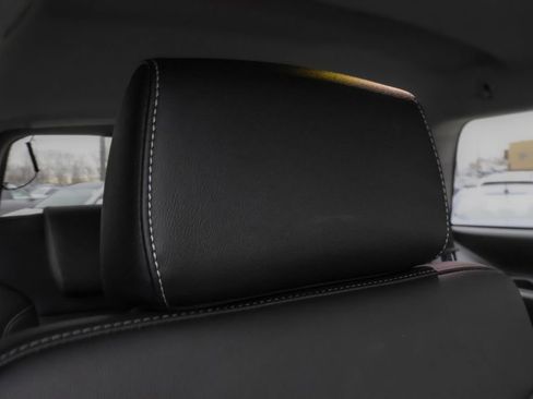 Used 2018 Chevrolet Tahoe LT w/ LT Signature Package image 31