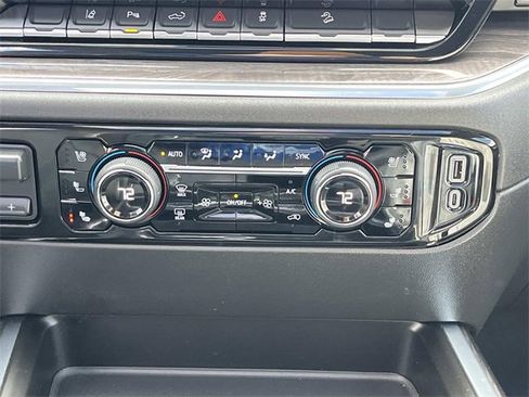 Used 2024 Chevrolet Silverado 2500 LTZ w/ LTZ Premium Package image 17