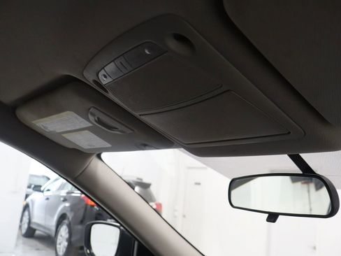 Used 2015 Nissan Rogue SL image 29