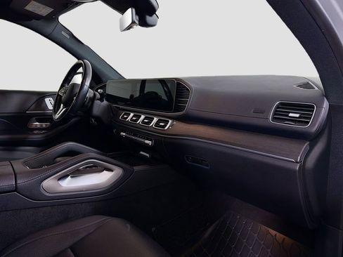 Used 2021 Mercedes-Benz GLS 450 4MATIC image 33