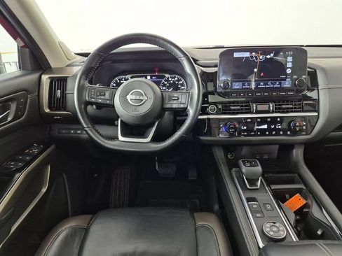 Used 2022 Nissan Pathfinder Platinum AWD/4WD image 33