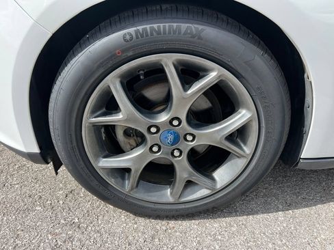 Used 2013 Ford Focus SE FWD image 8