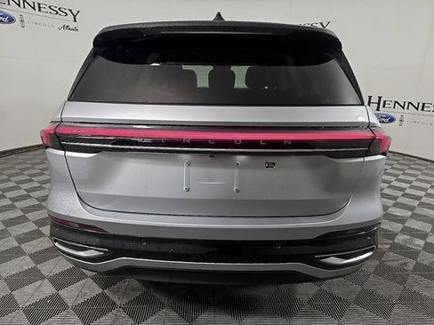 Used 2026 Lincoln Nautilus Reserve AWD/4WD image 5