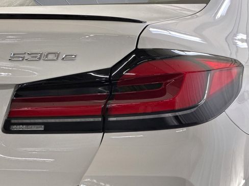 Certified 2023 BMW 530e 530e w/ M Sport Package image 12