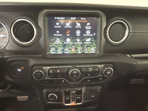Used 2023 Jeep Wrangler Unlimited Sahara w/ Cold Weather Group AWD/4WD image 22